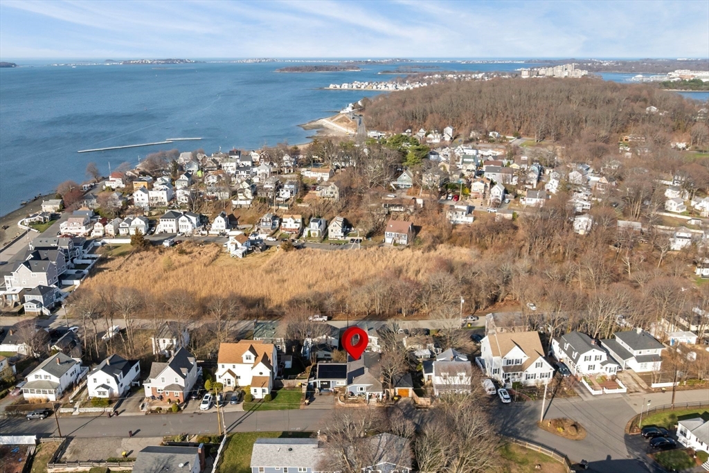 81 Wessagussett Rd