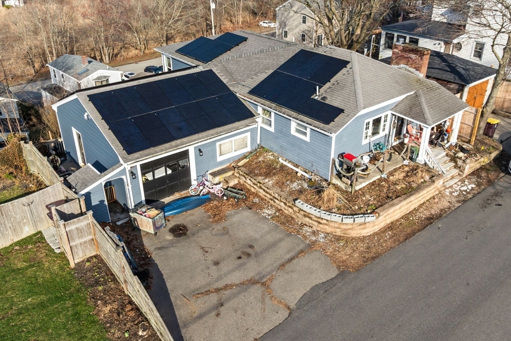 81 Wessagussett Rd