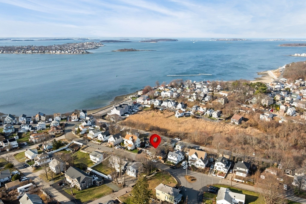 81 Wessagussett Rd