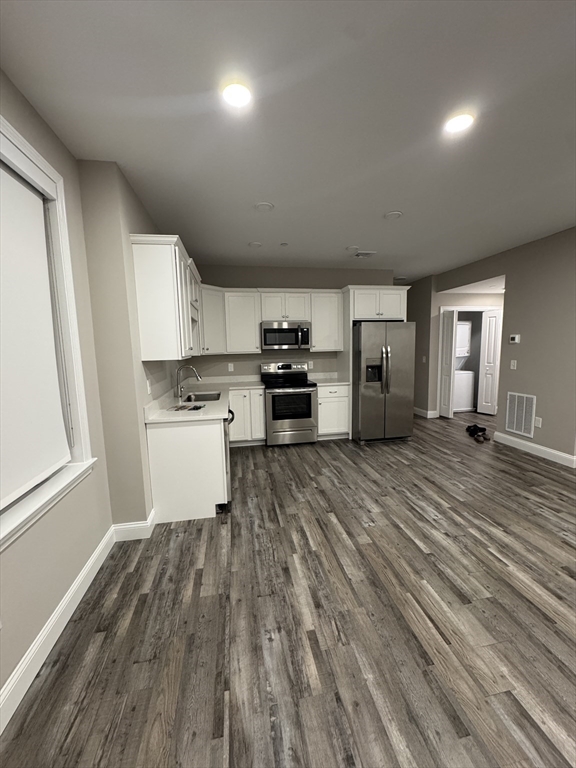 92 Sagamore St # 201