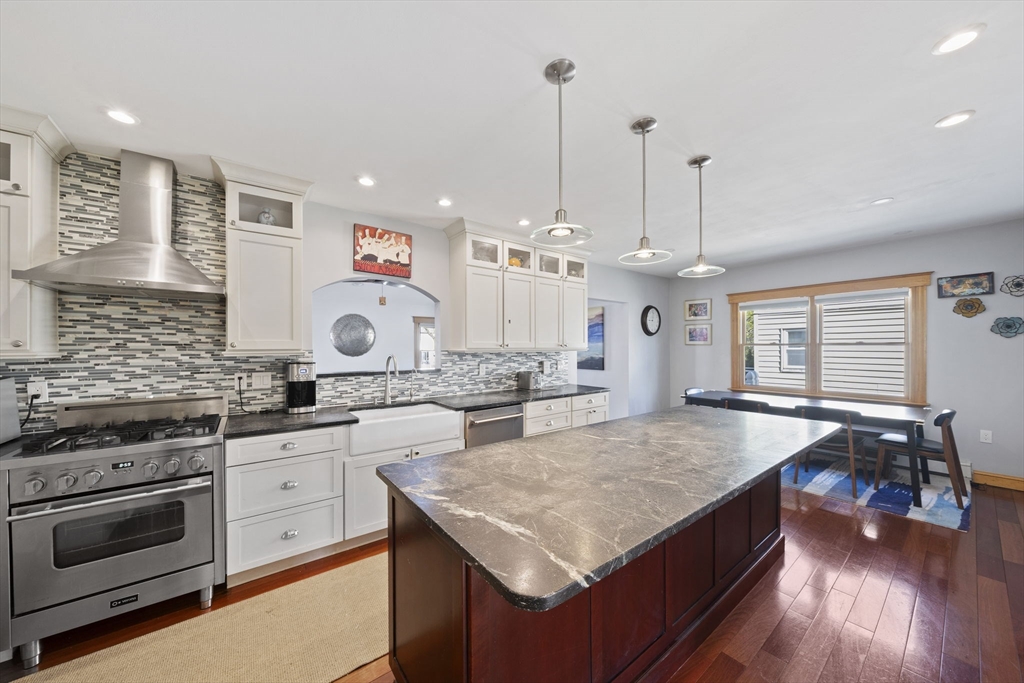 83 Wilson Ave
