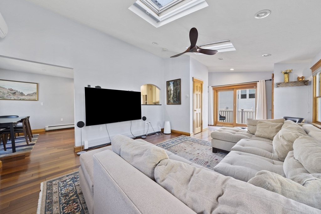 83 Wilson Ave