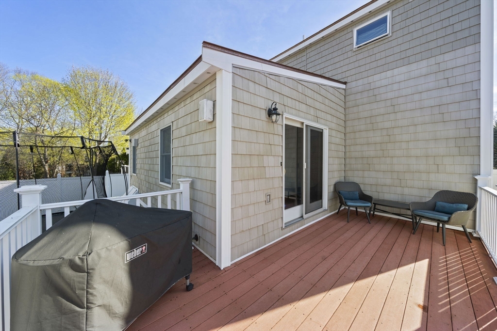 83 Wilson Ave