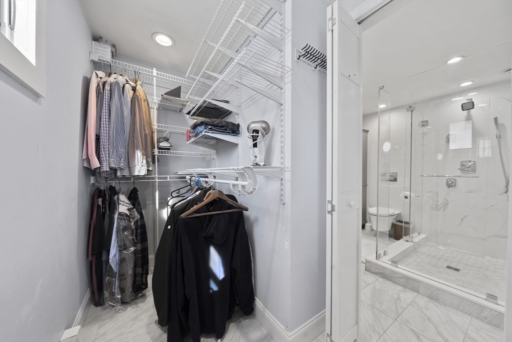 83 Wilson Ave