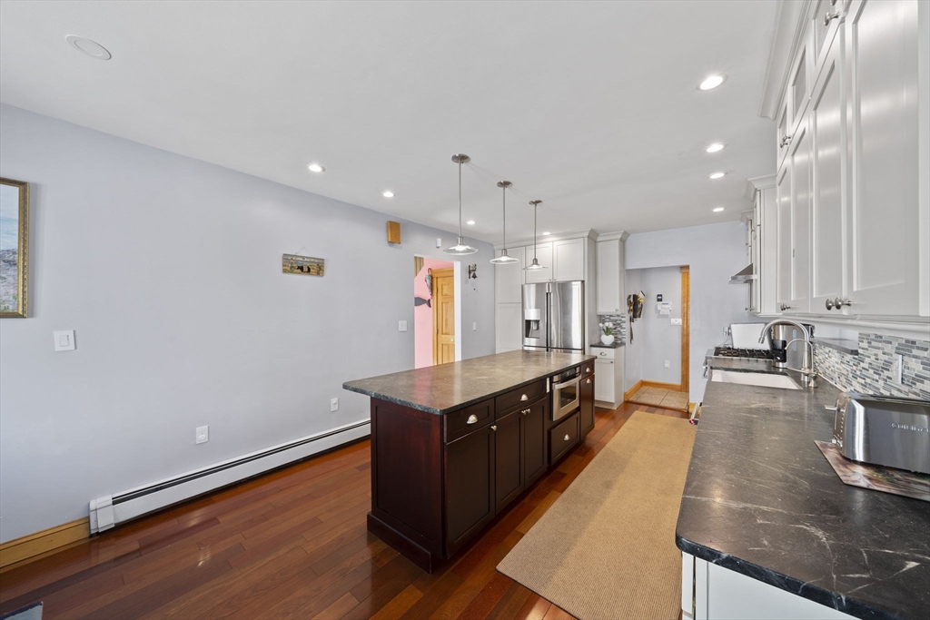 83 Wilson Ave