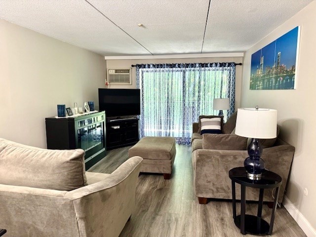 575 Broad St Unit: U:215
