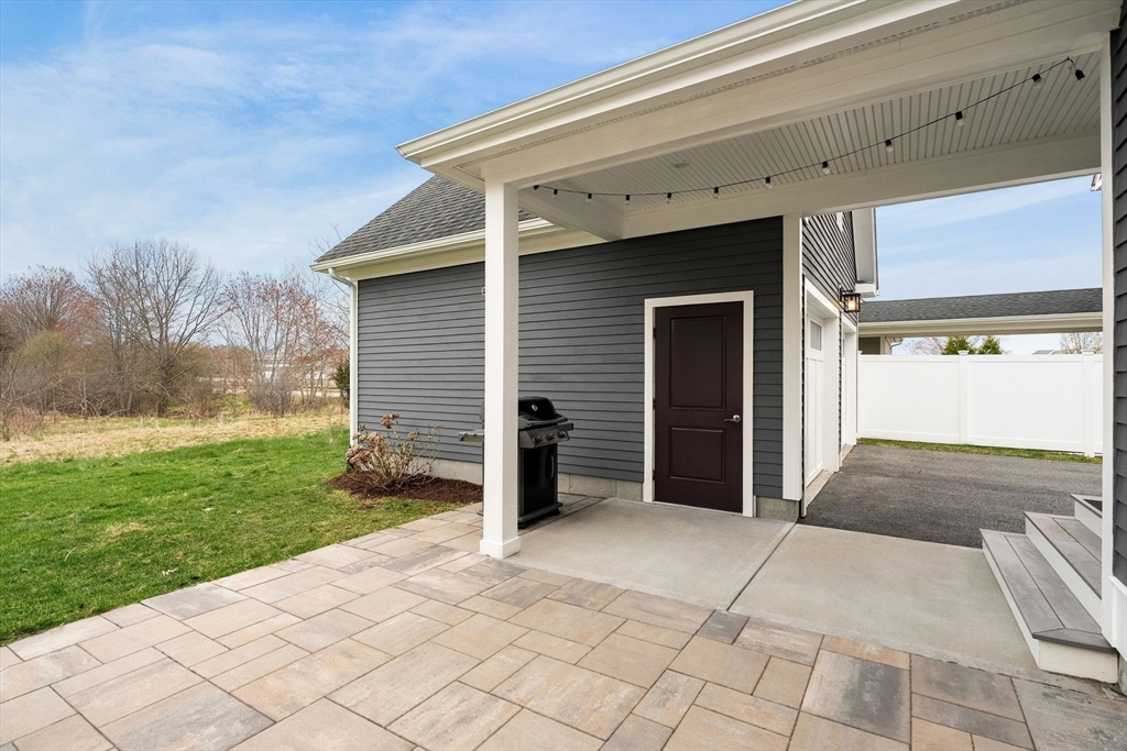 98 Snowbird Ave