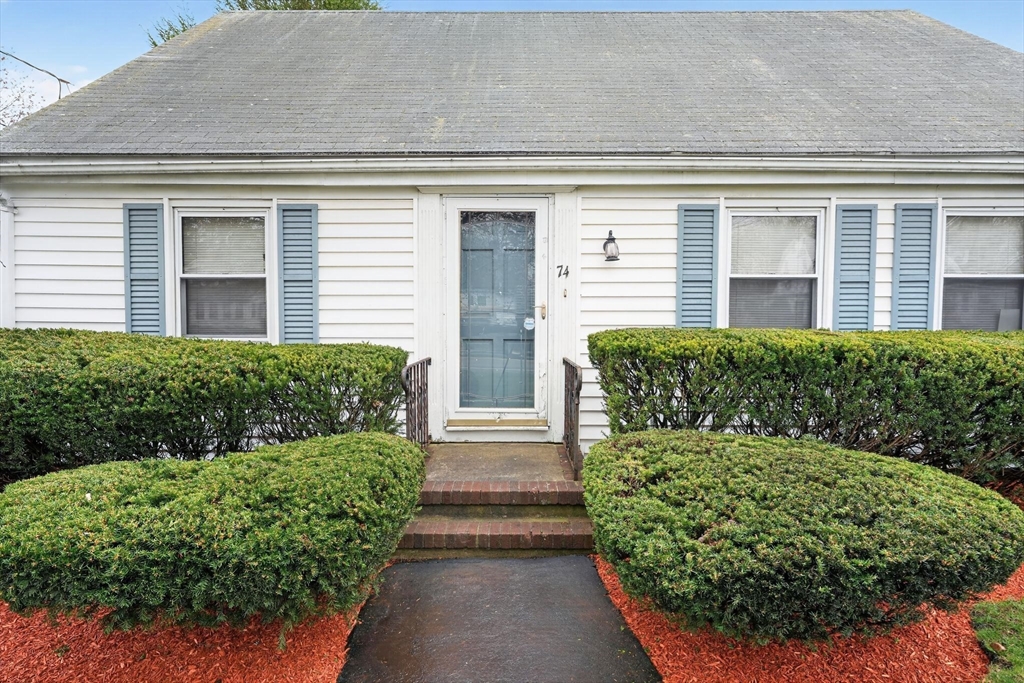 74 Oak Street