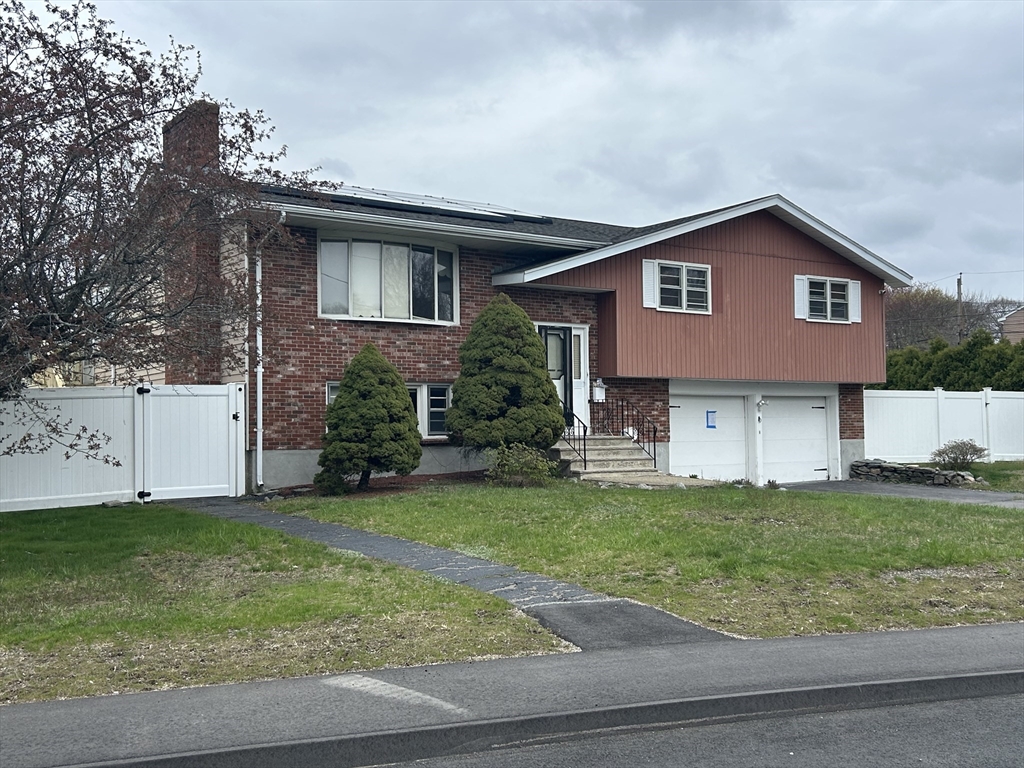 1 Eisenhower Dr