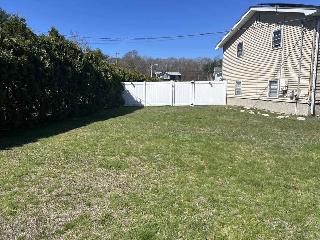 1 Eisenhower Dr