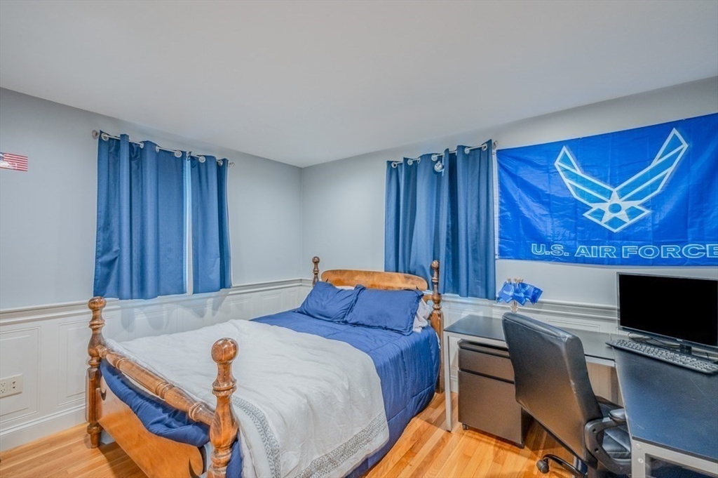 39 Dwelley Ave