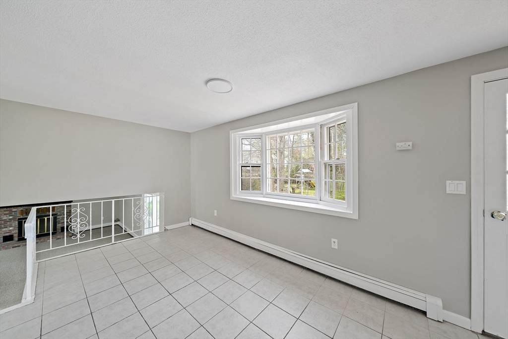 84 Poulos Rd