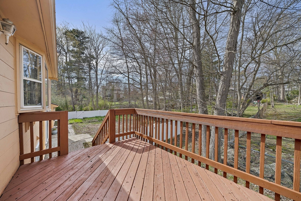 84 Poulos Rd