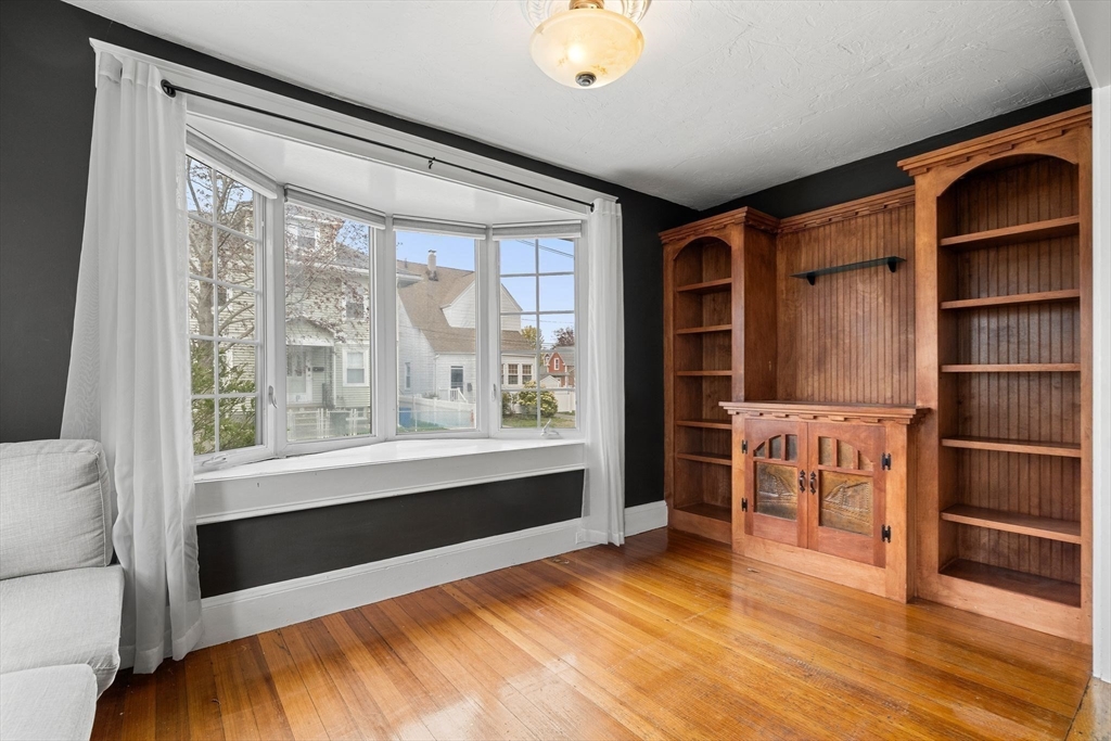 69 Bromfield St