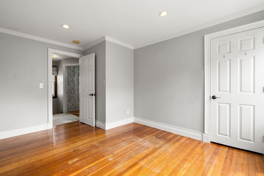 69 Bromfield St