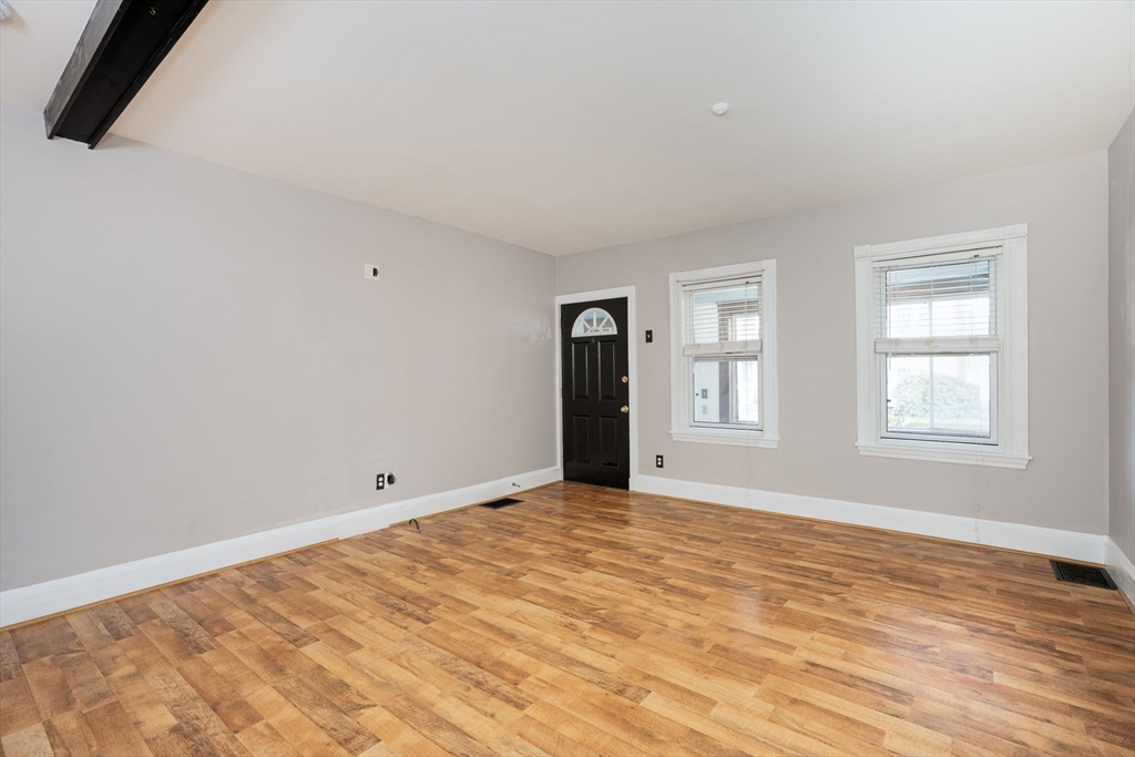 86 Glover Ave # 86
