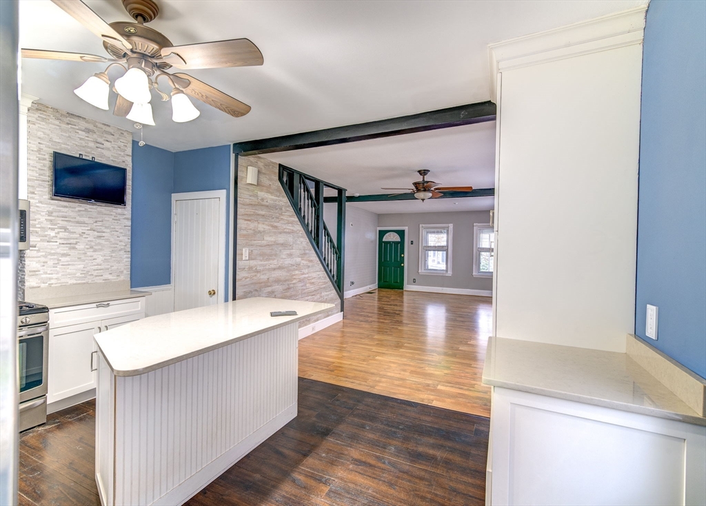 86 Glover Ave # 86