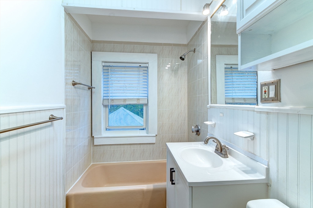 86 Glover Ave # 86