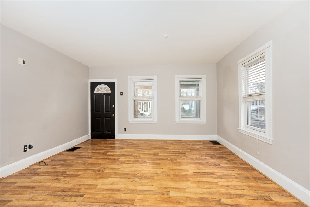 86 Glover Ave # 86