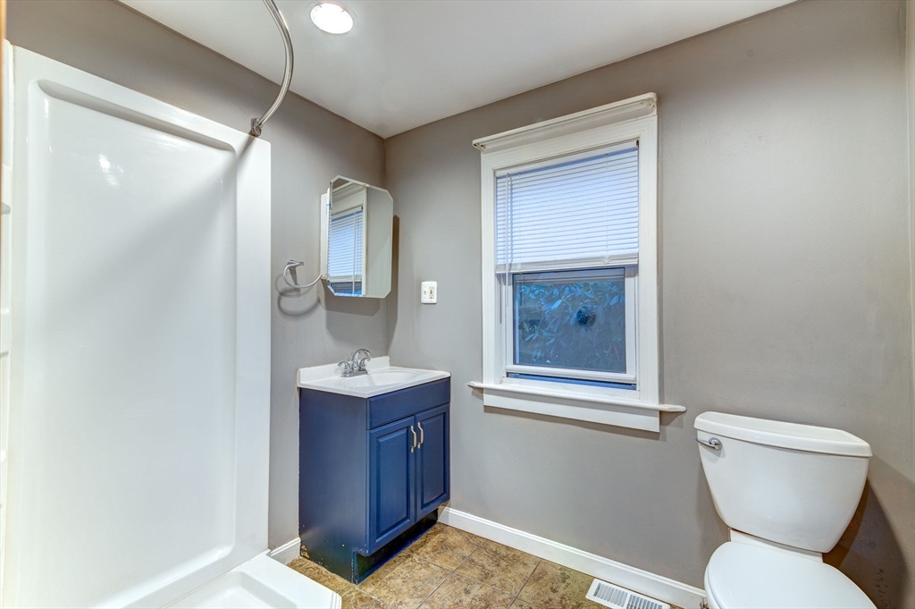 88 Glover Ave # 88