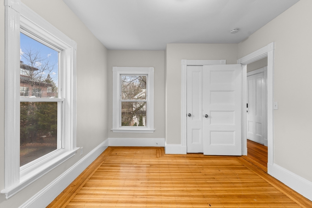 113 Elm Ave