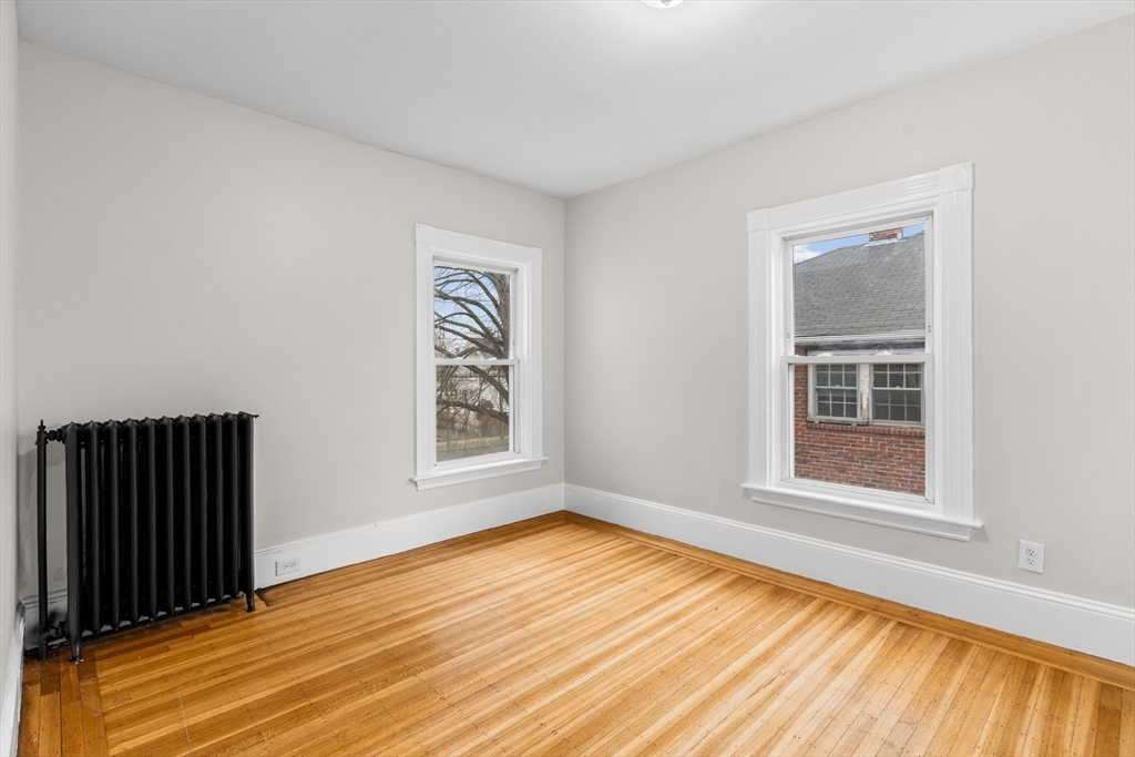 113 Elm Ave