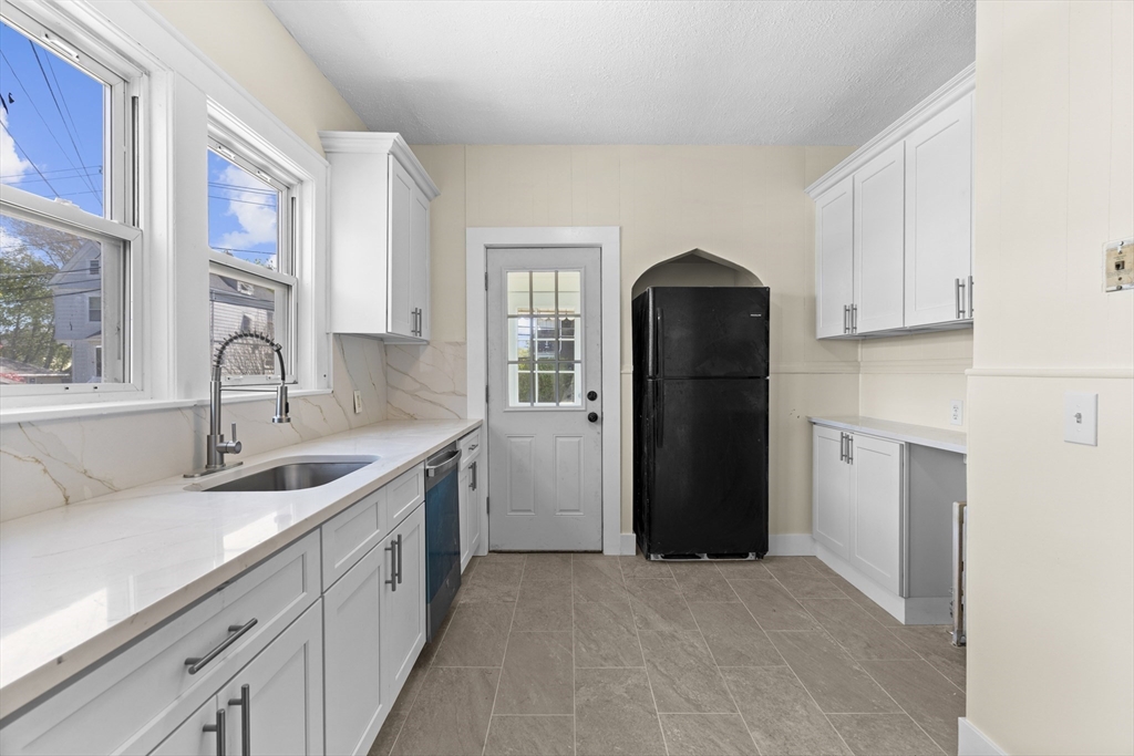 113 Elm Ave