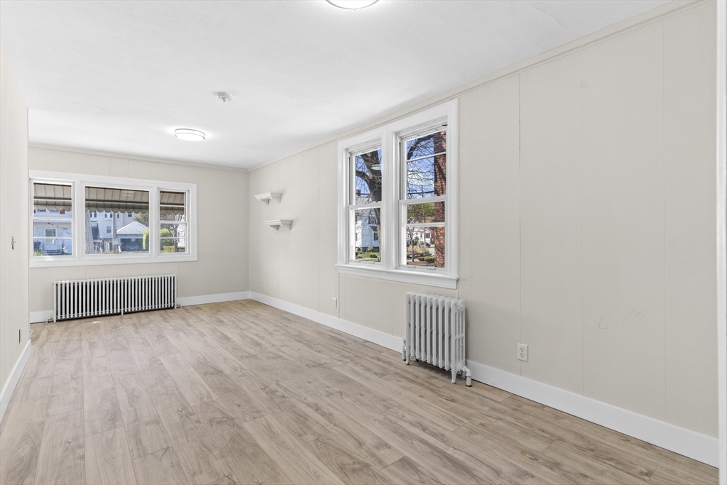 113 Elm Ave