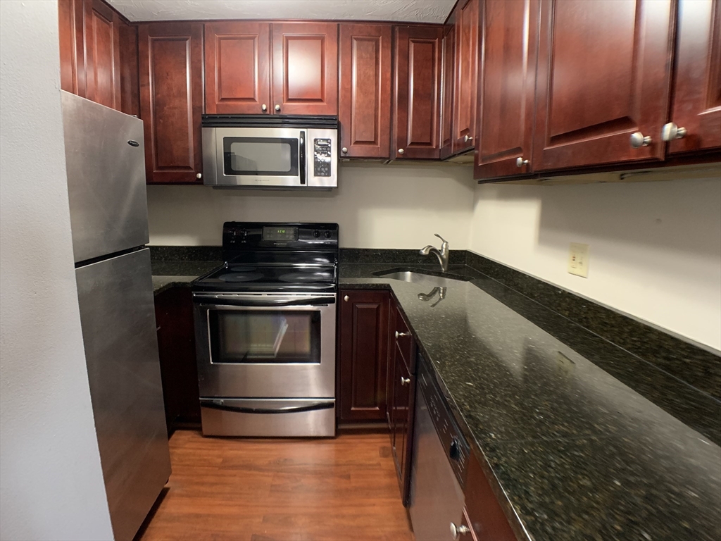 230 Willard St # 604