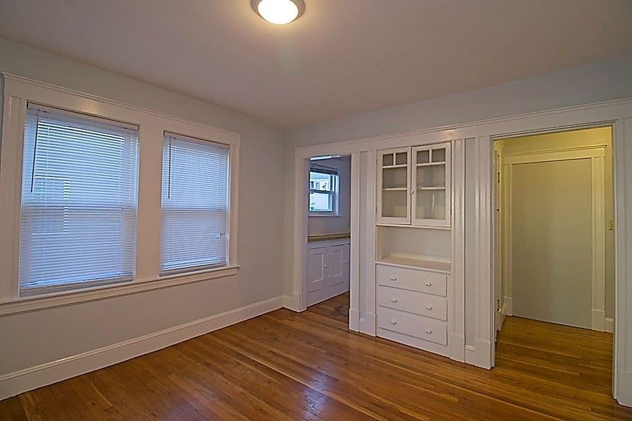 28 Durso Ave # 28