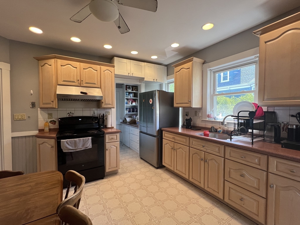 39 Park St # 2