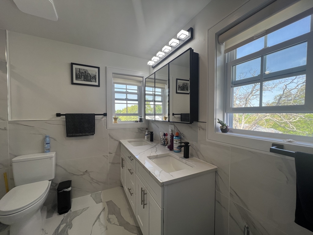 39 Park St # 2