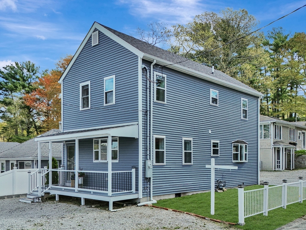 47 Woodbine Ave