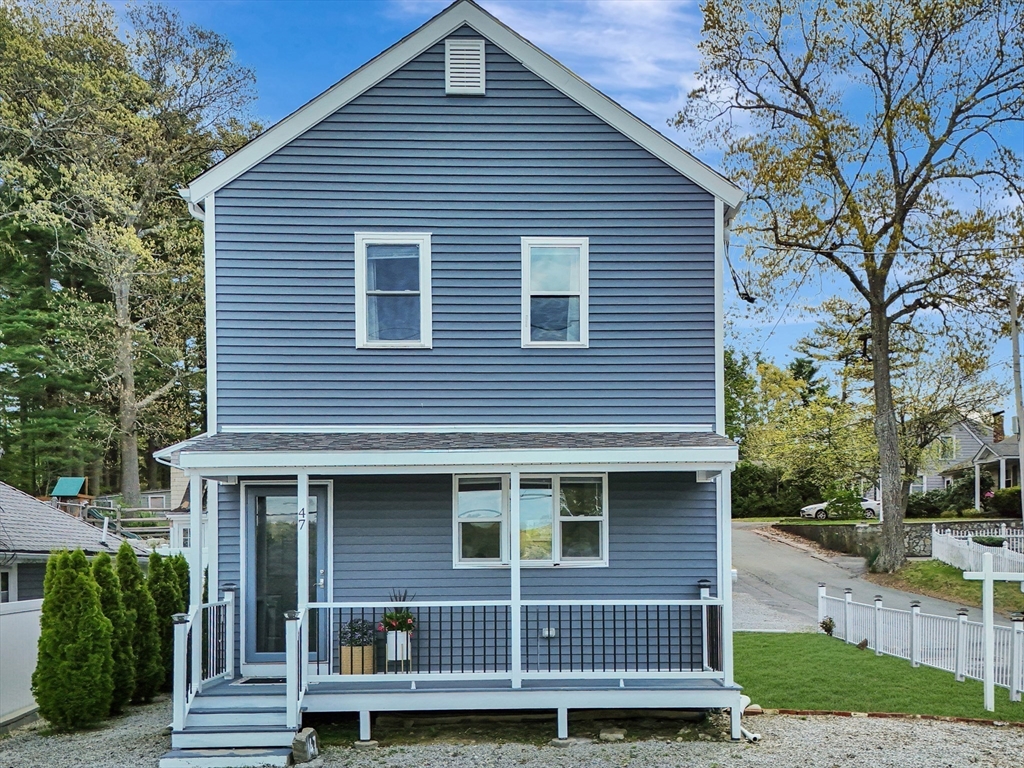 47 Woodbine Ave