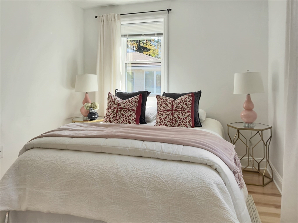 47 Woodbine Ave