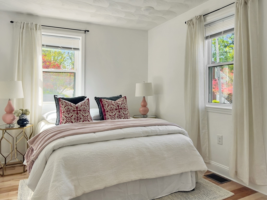 47 Woodbine Ave