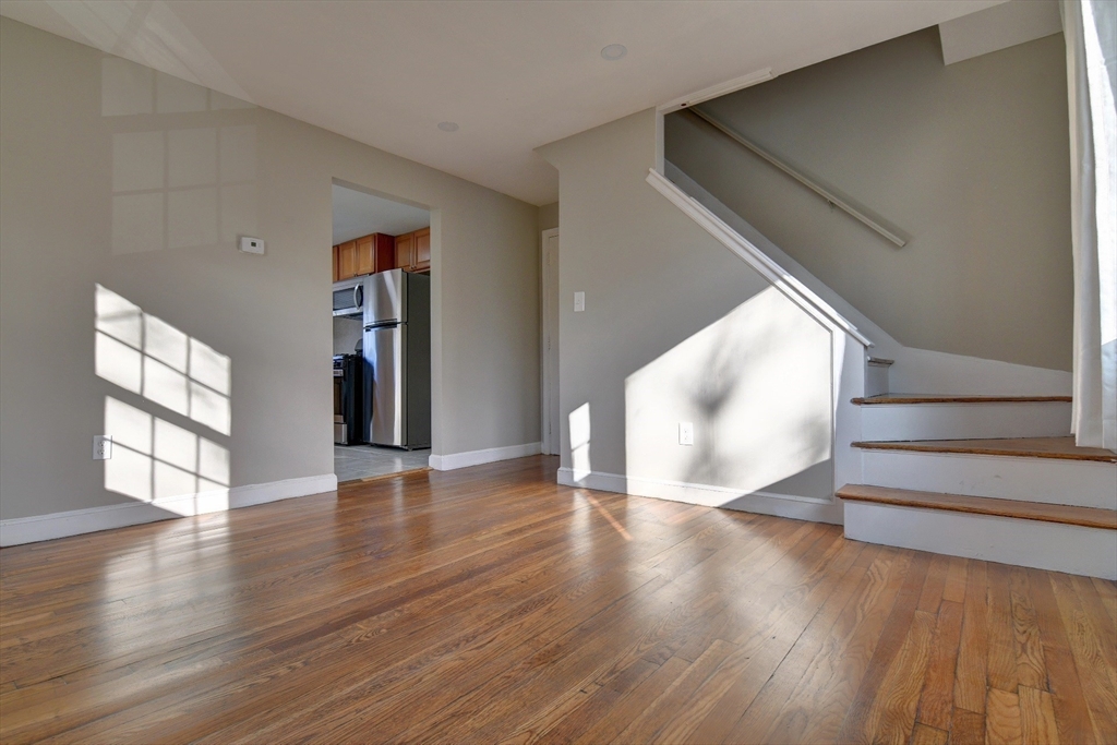 30 Trull St # 4