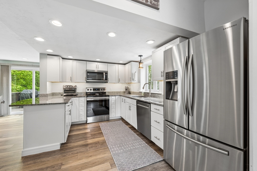 23 Belmont St