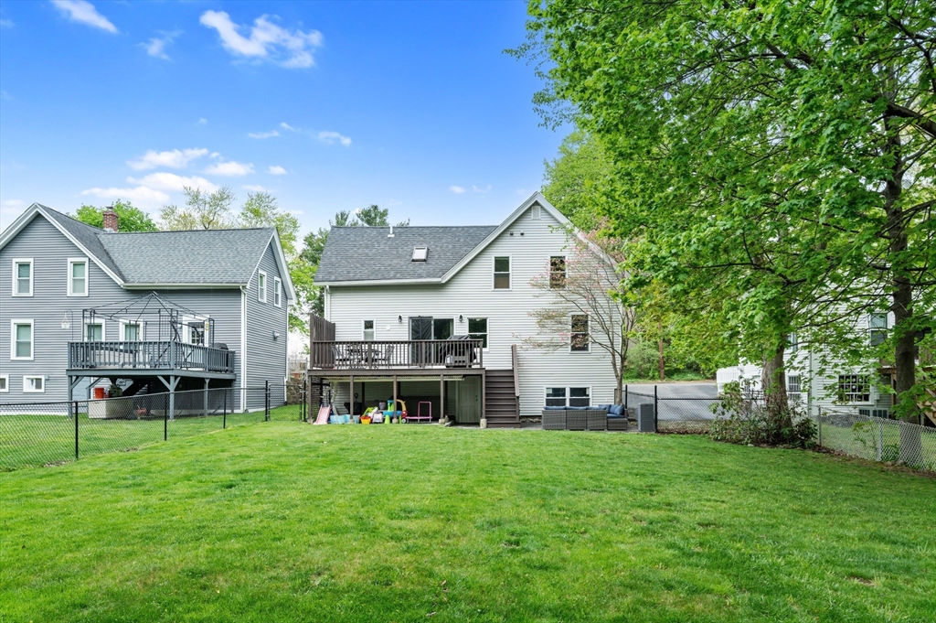 23 Belmont St