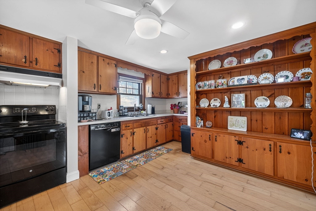 34 Andover St