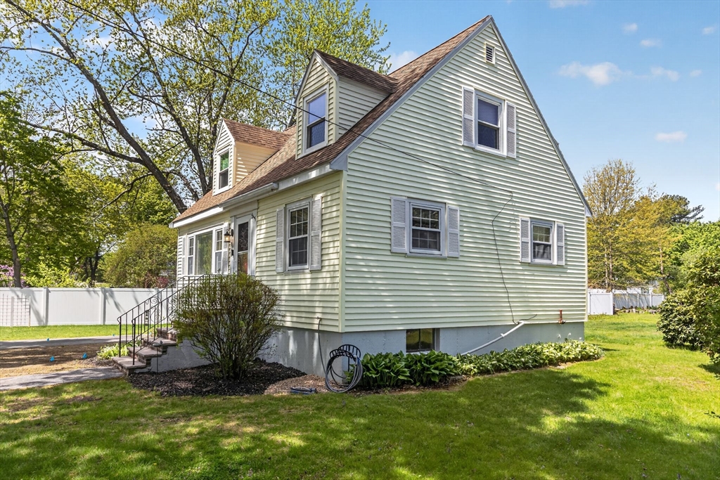 34 Andover St
