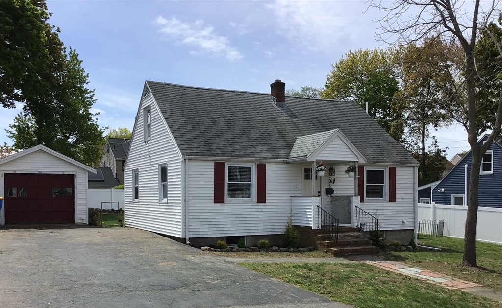 32 Hills St