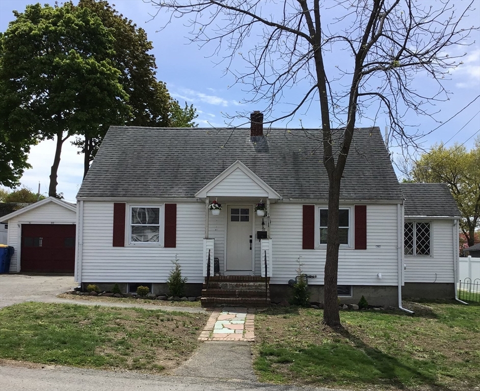 32 Hills St