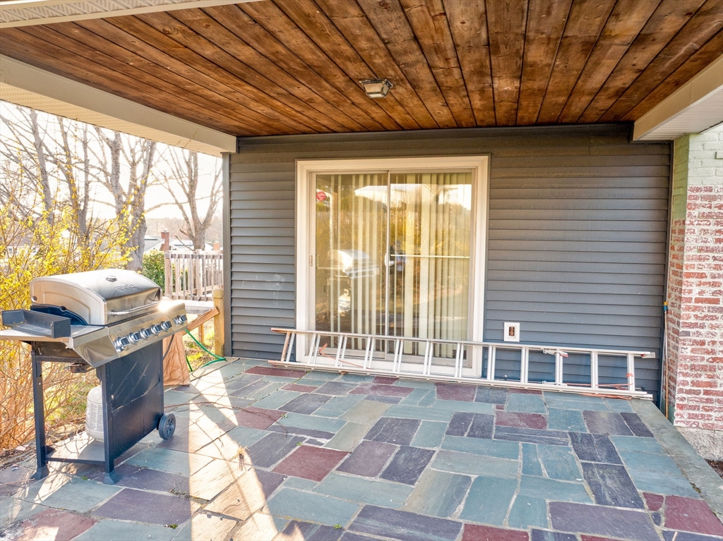 32 Crawford St