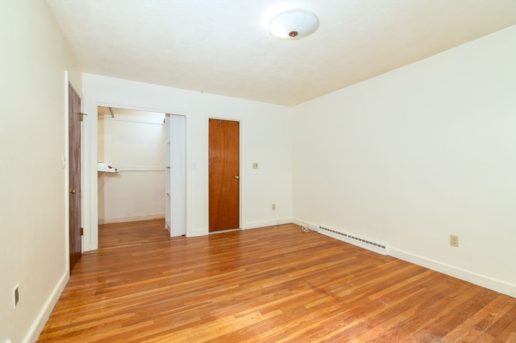 32 Crawford St