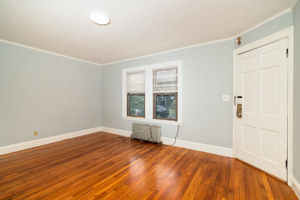 4 Weston Ave # 2