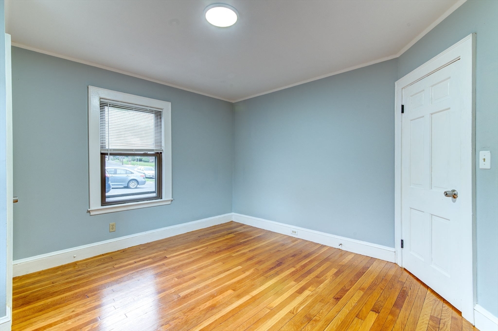 4 Weston Ave # 2