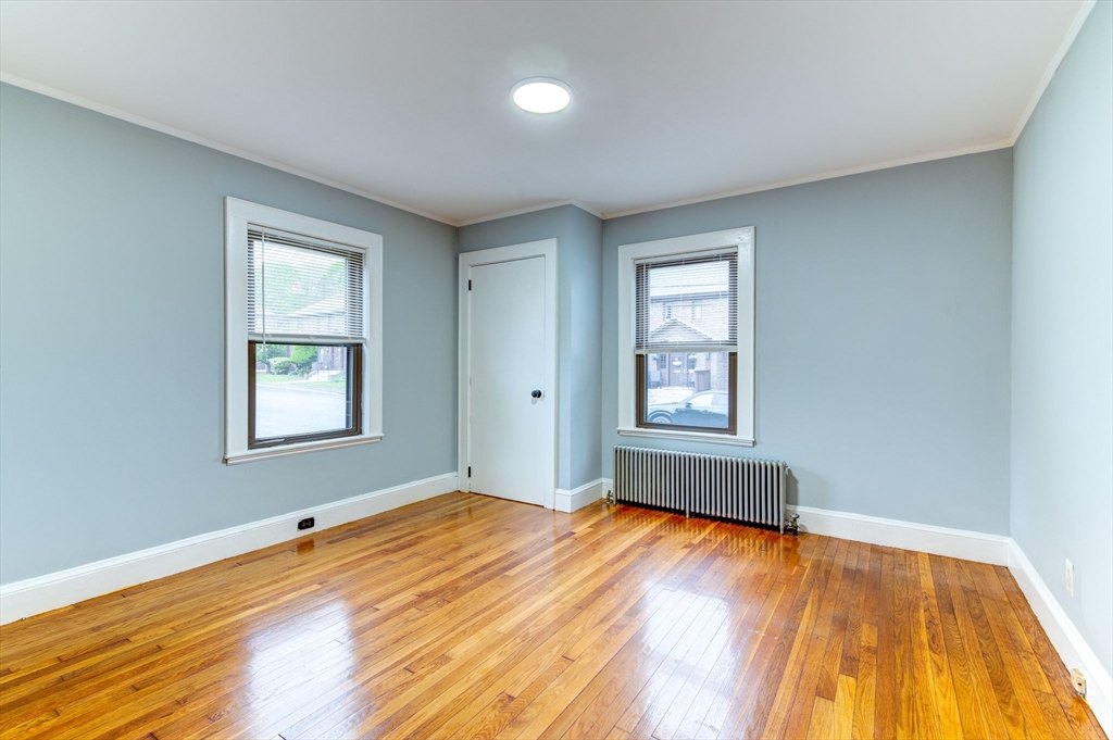 4 Weston Ave # 2