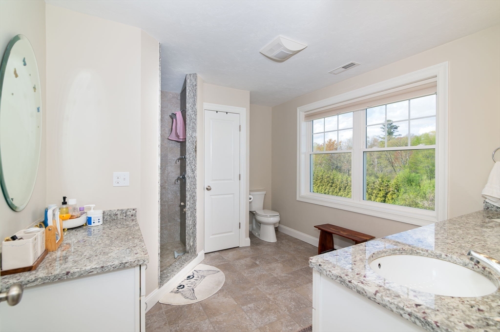 51 Tamarack Rd