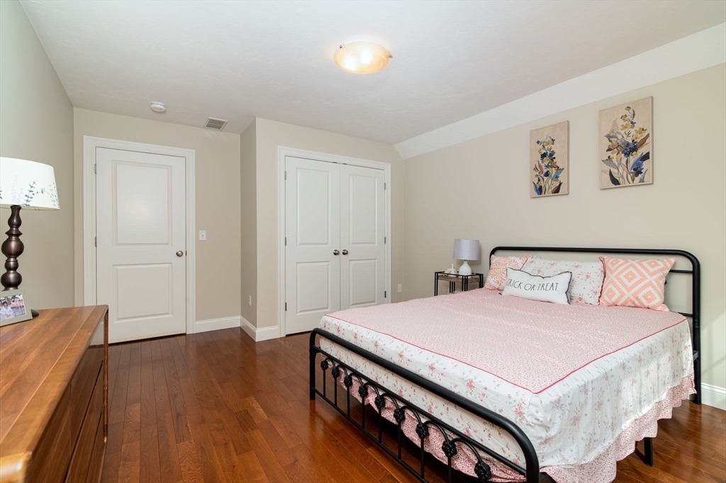 51 Tamarack Rd